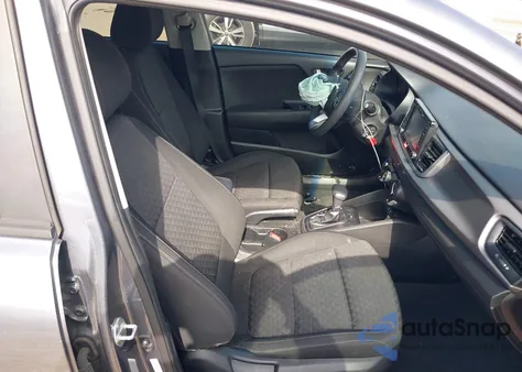 2019 Kia Rio S z USA, uszkodzony, nr VIN 3KPA24AB9KE170633